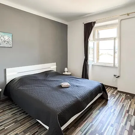 Holiday home Awesome In With Wifi Vrbnik (Primorje-Gorski Kotar)