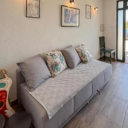 Holiday home Awesome In With Wifi *